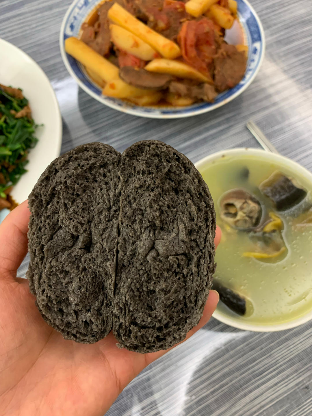 黑芝麻酱馒头