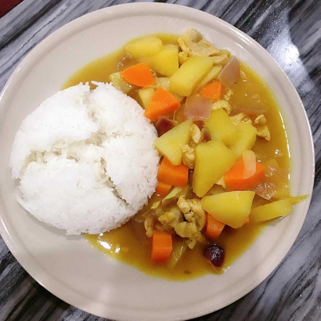 咖喱鸡肉饭