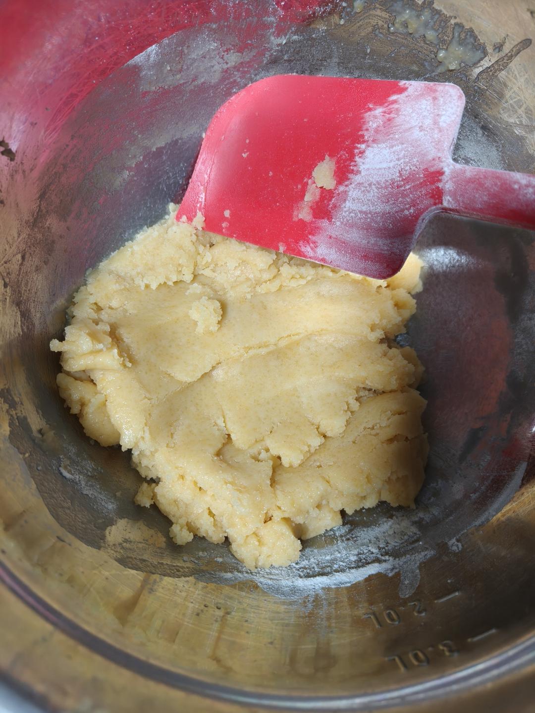 轻轻一按就碎掉的原味桃酥（不输猪油版）