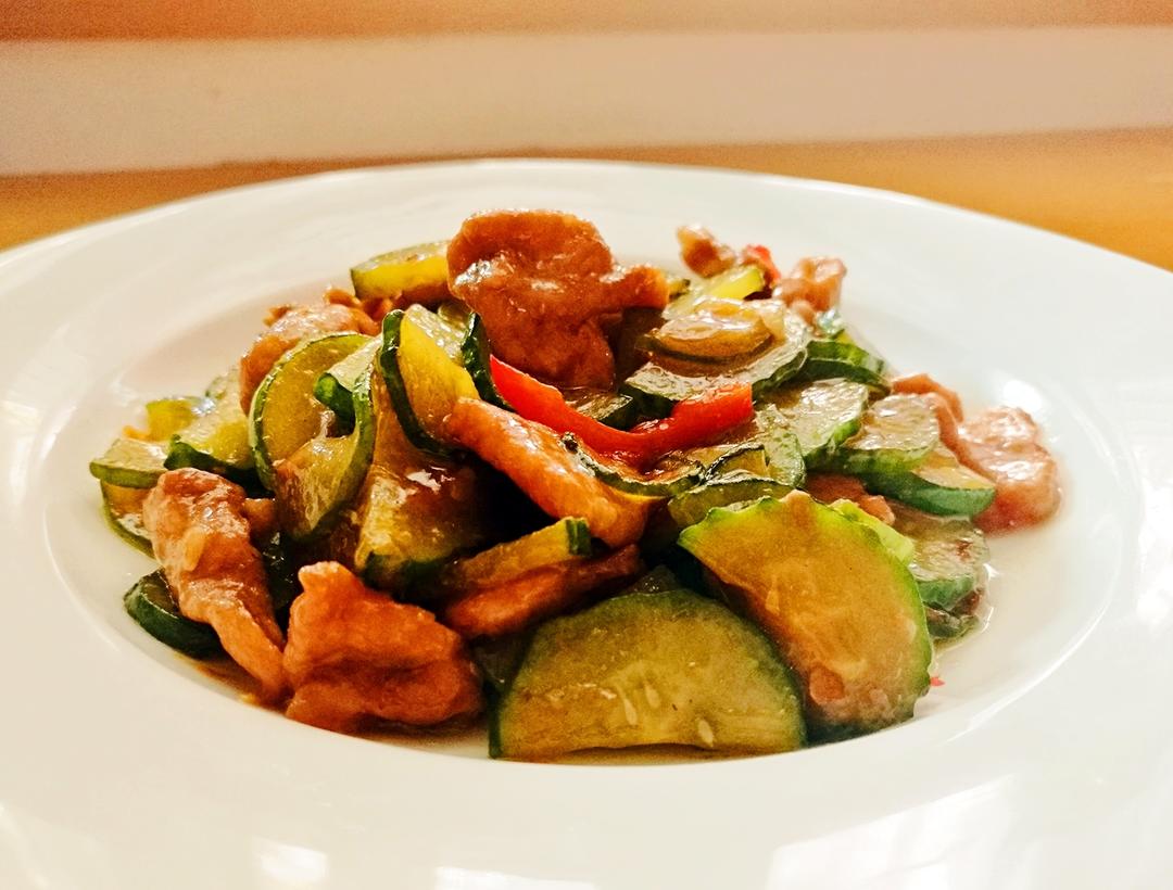 小炒乳黄瓜的做法