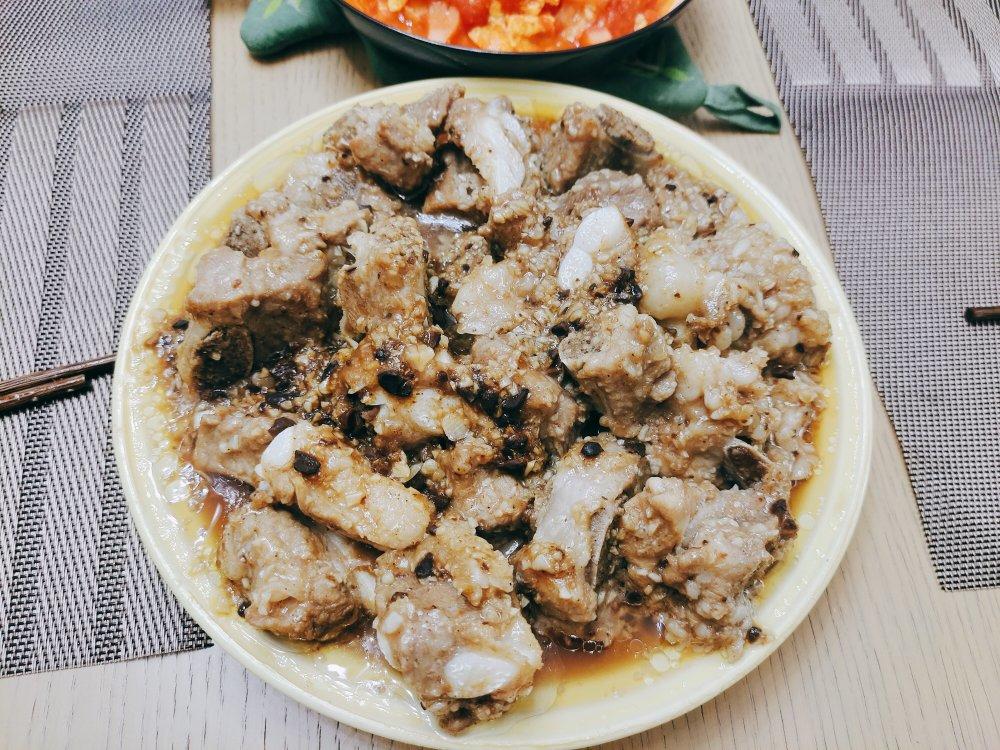 【视频食谱】蒜蓉豉汁蒸排骨