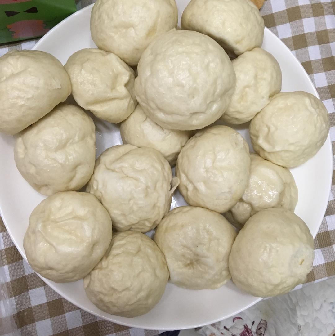 在面包机帮助下蒸馒头