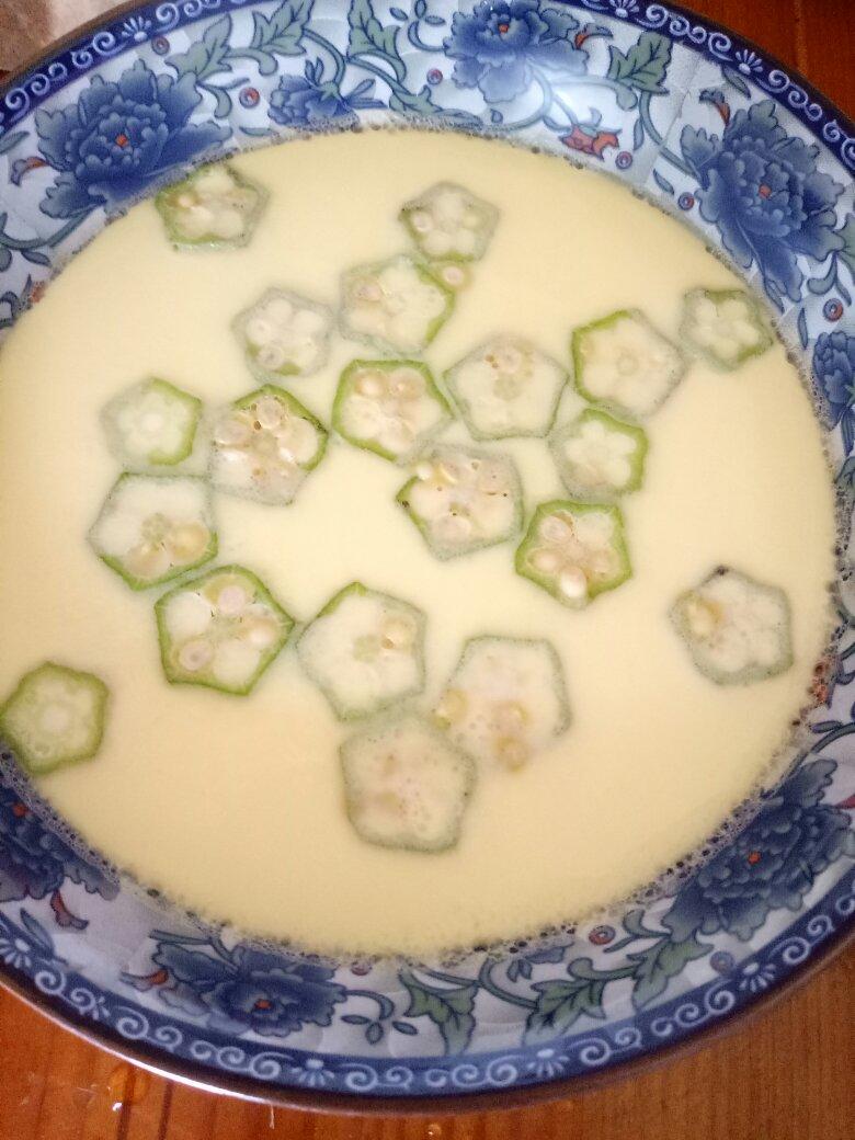 颜值控-做一朵开在碗里的花秋葵蒸水蛋