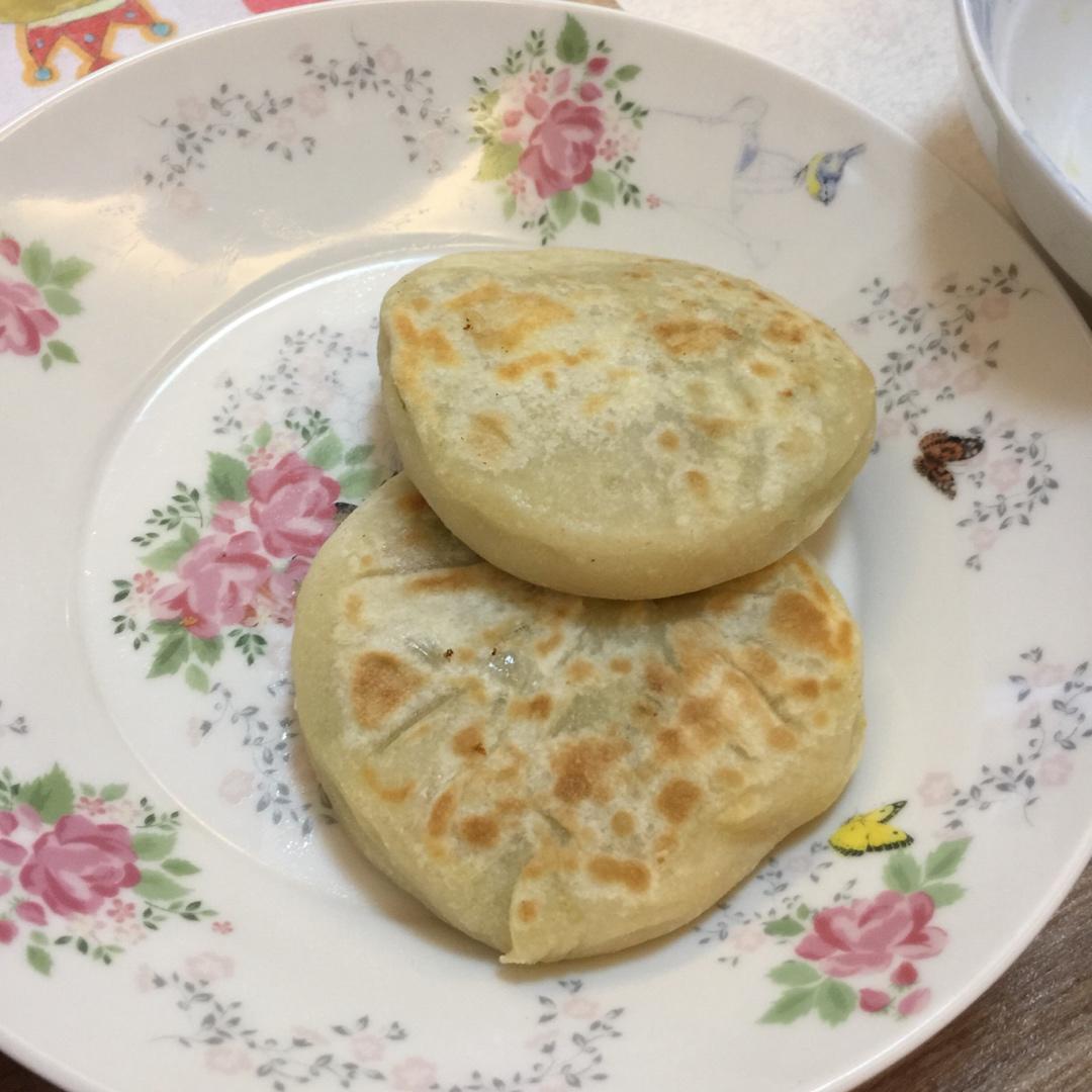 会连续吃八个的萝卜馅饼
