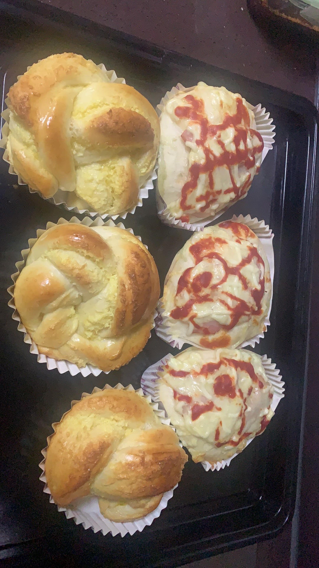 中种香葱肉松面包卷