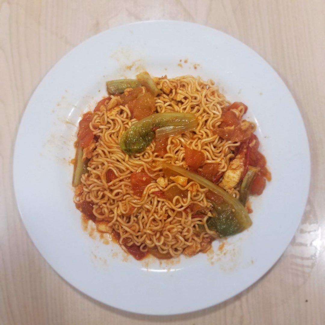 史上最浓郁的番茄鸡蛋拌面（茄汁拌川）