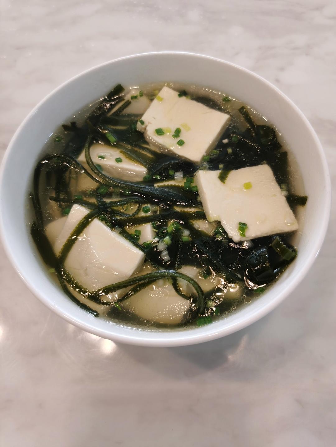 海带豆腐汤
