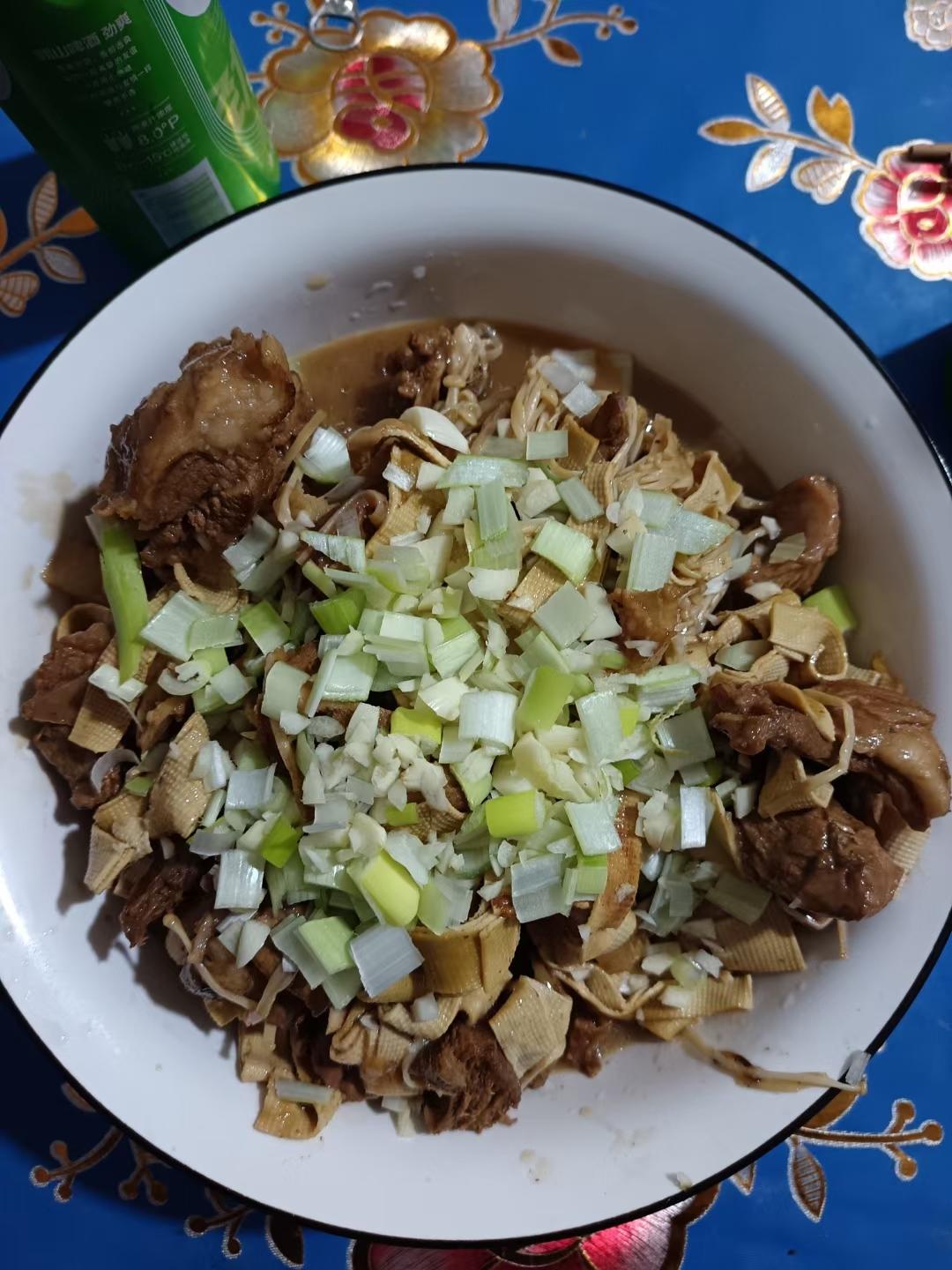 红烧小羊腿