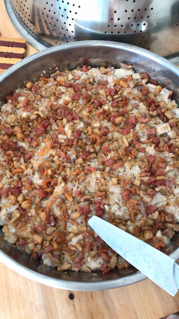 广式海味腊肠芋头糕