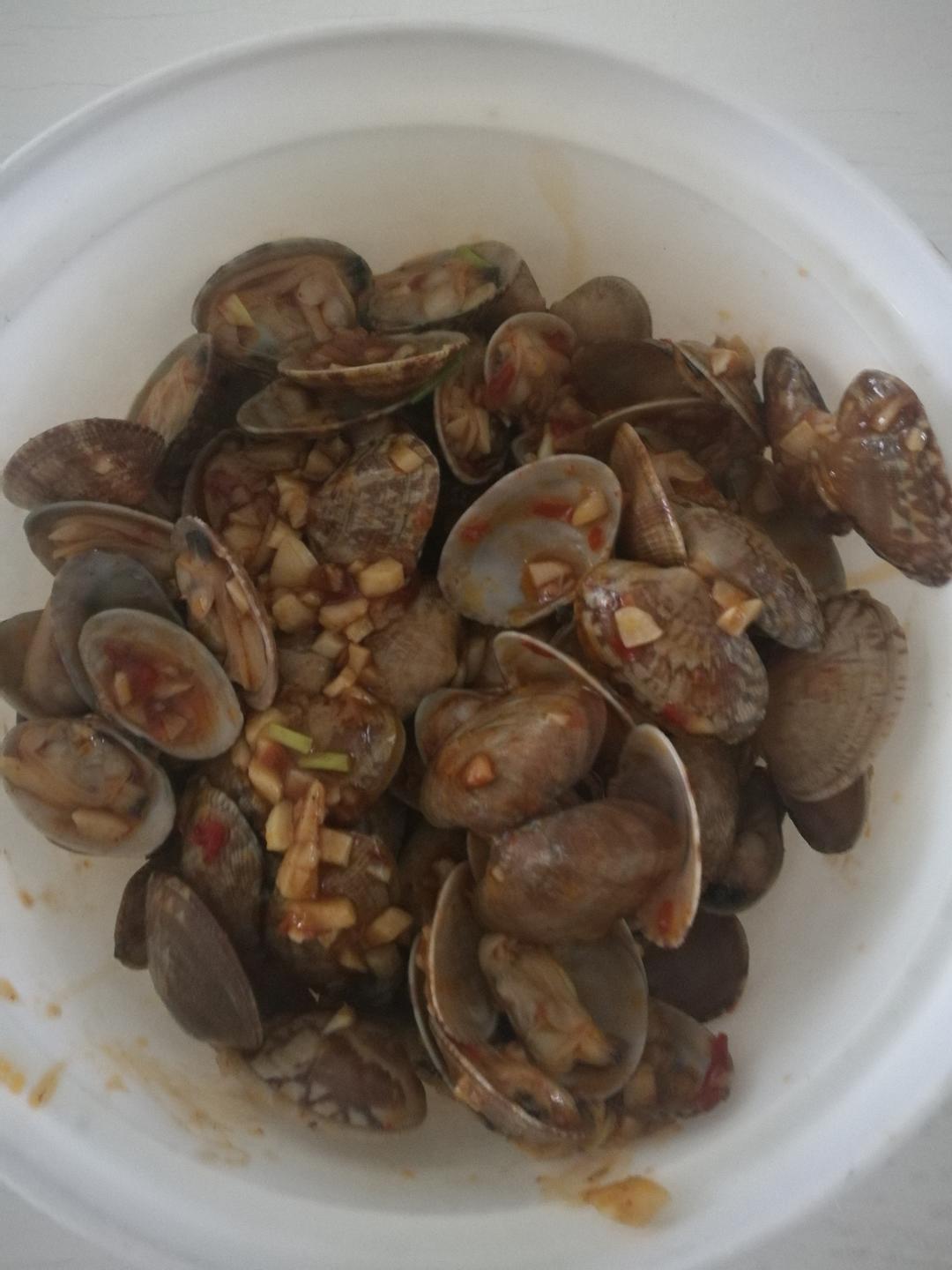 蒜香炒花甲