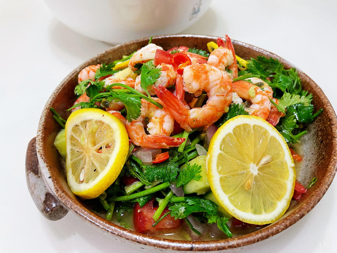 无敌减肥减脂宇宙级简单又特别美味显高级的牛油果大虾沙拉（Salsa)