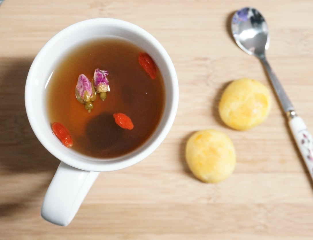 红枣枸杞玫瑰花茶