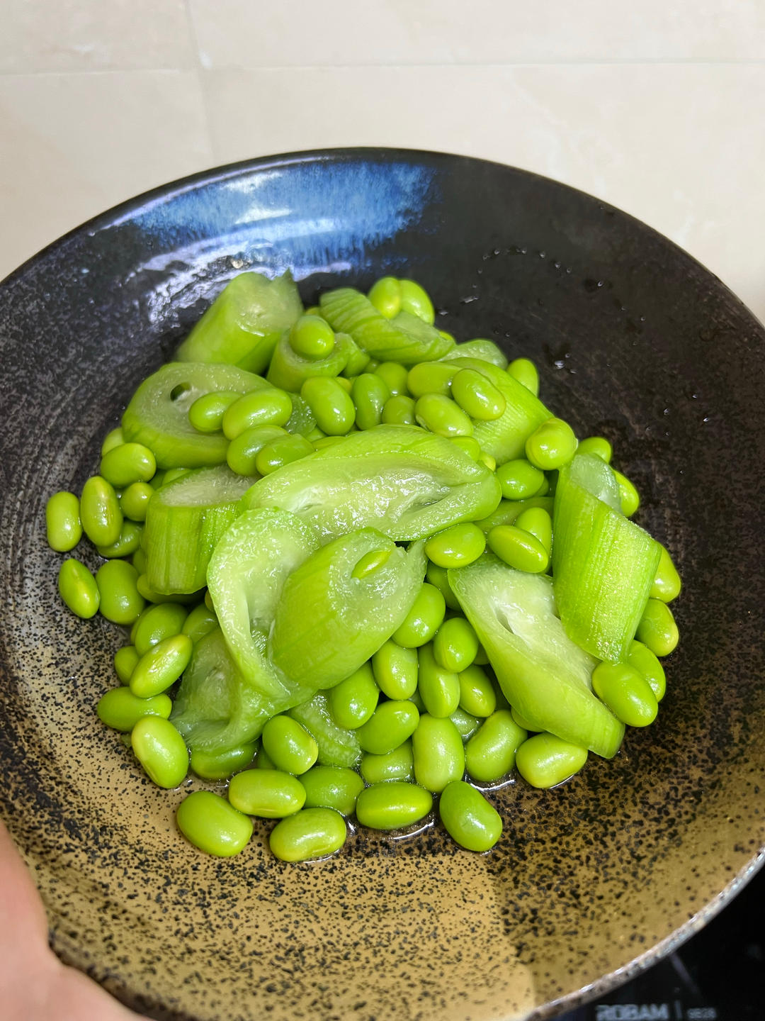 炒毛豆丝瓜