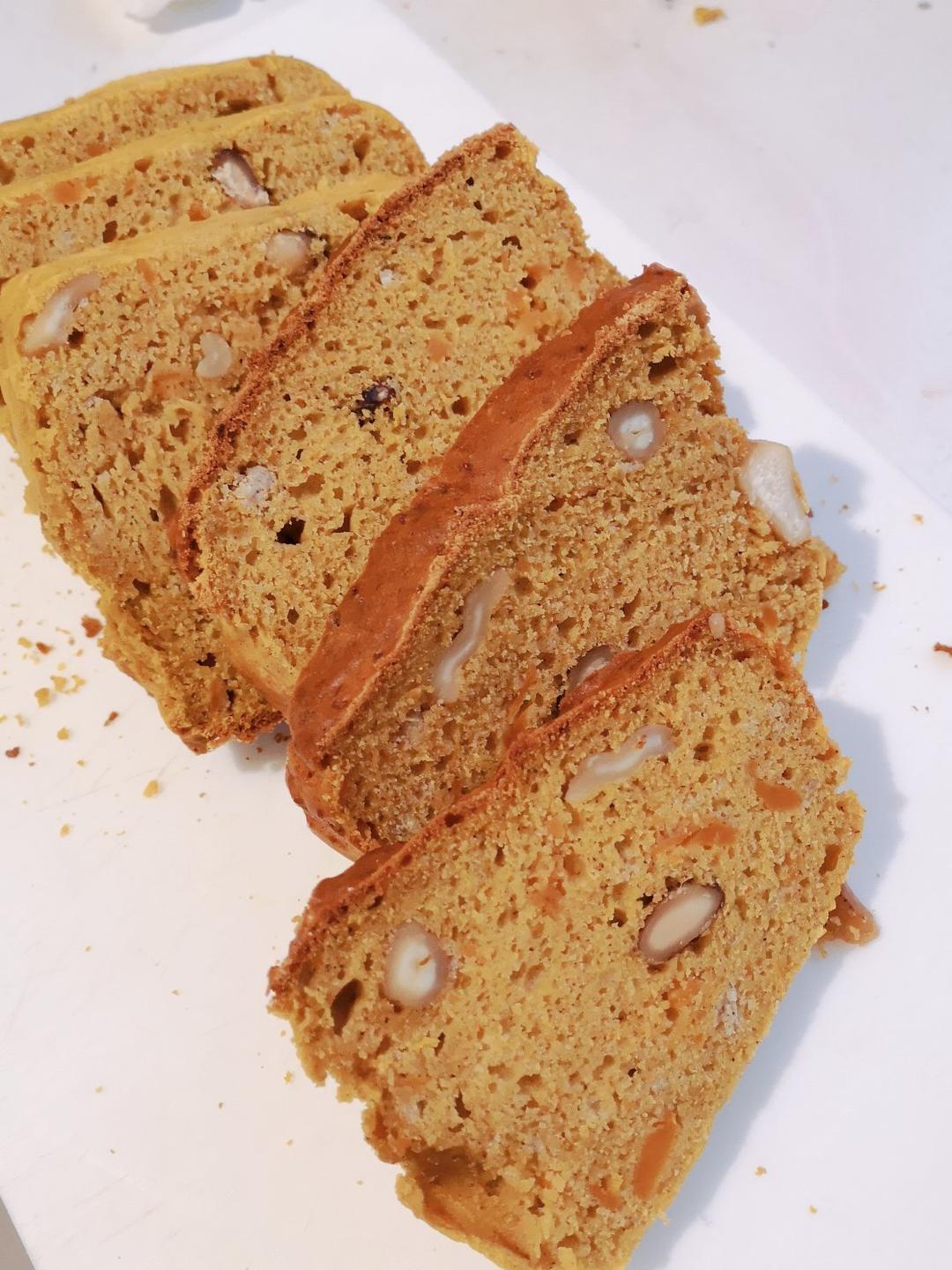 南瓜坚果蛋糕—【北鼎烤箱食谱】