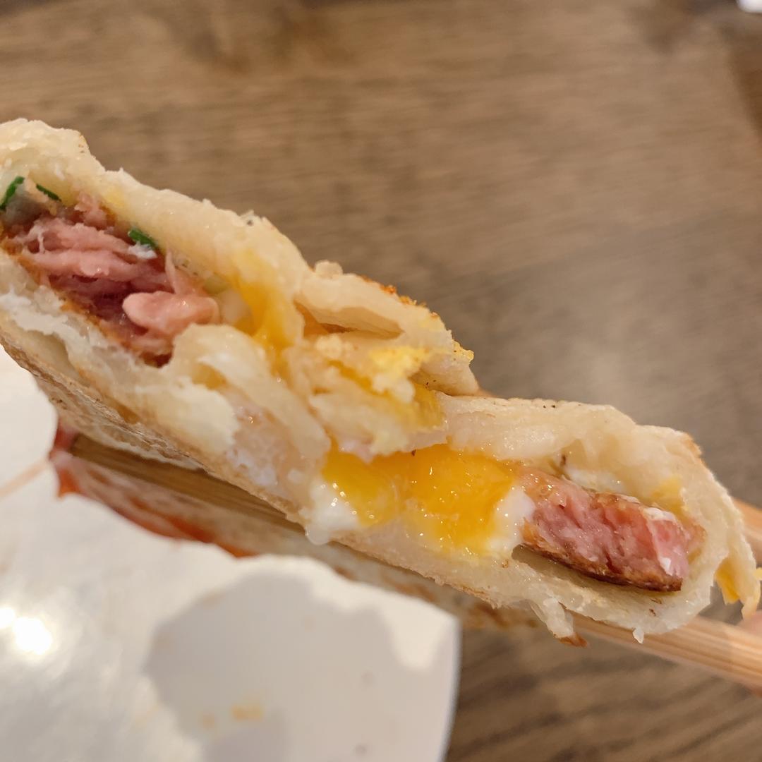 5分钟就能搞定的手抓饼早餐，酥到掉渣～