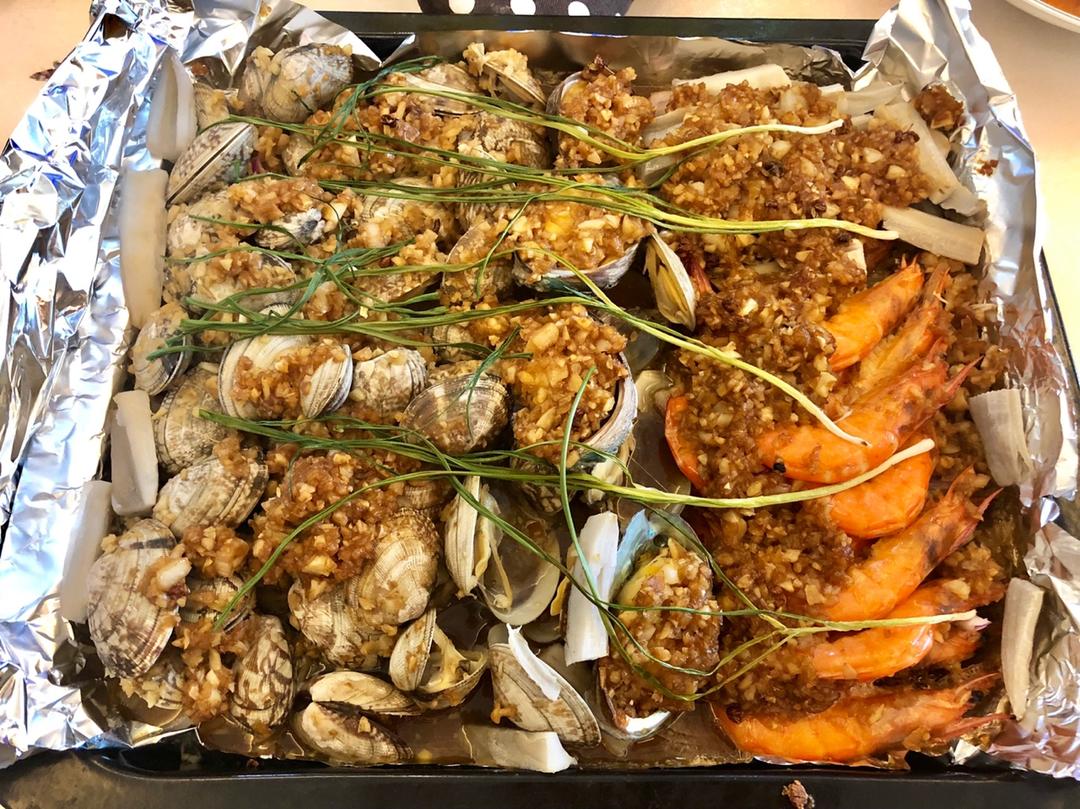 蒜蓉海鲜大餐（烤箱版）