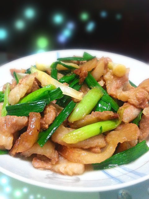 爱丽远做的大蒜炒肉片