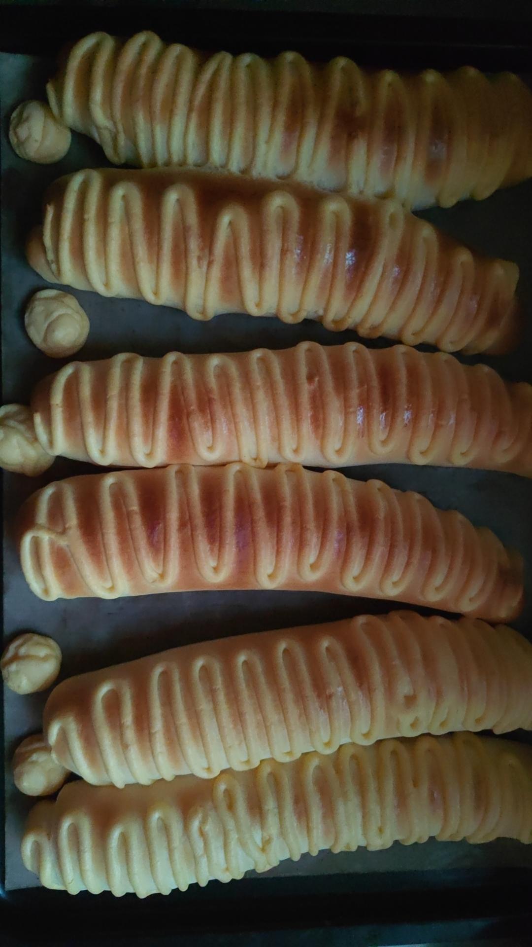 毛毛虫面包｜经典还原小时候最爱的奶油面包