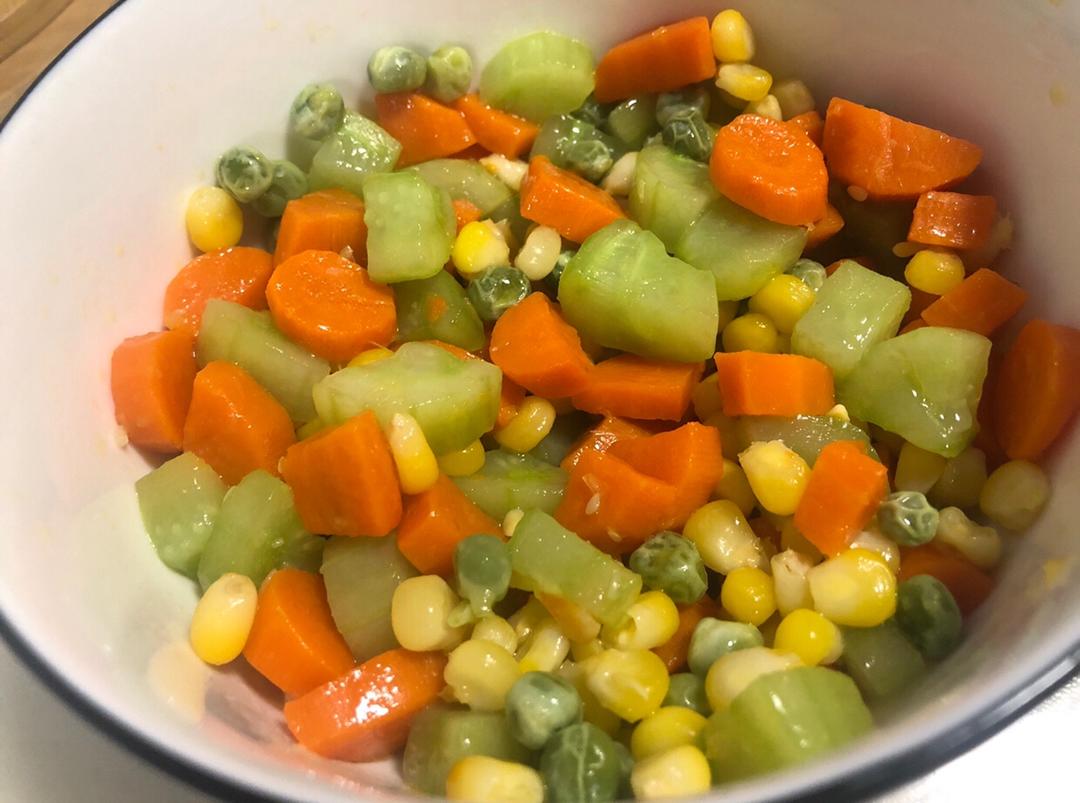 【快手】素炒三丁/松仁玉米的做法