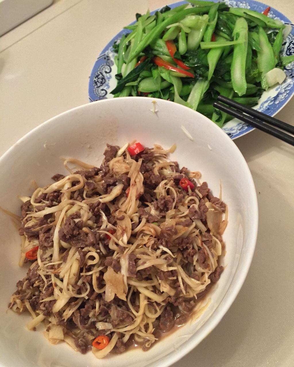 茭瓜(茭白)炒牛肉