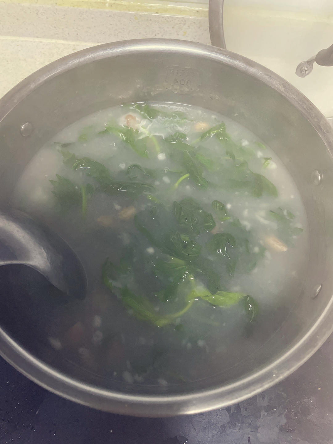 花生豆扁芹菜叶咸汤（咸糊涂）