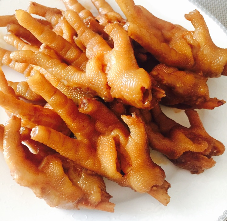 emma驴一只做的卤鸡脚