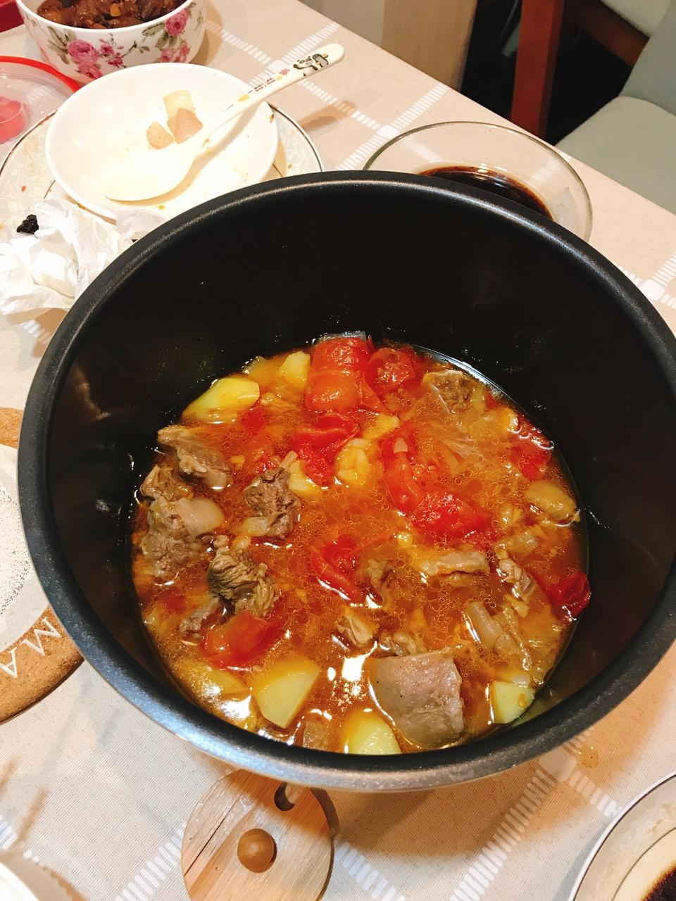 番茄土豆炖牛腩