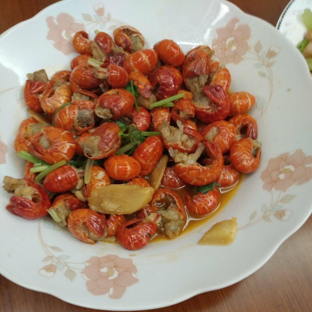 蒜香龙虾尾