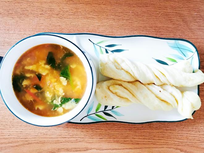 简单快手的鸡蛋柿子菠菜汤的做法