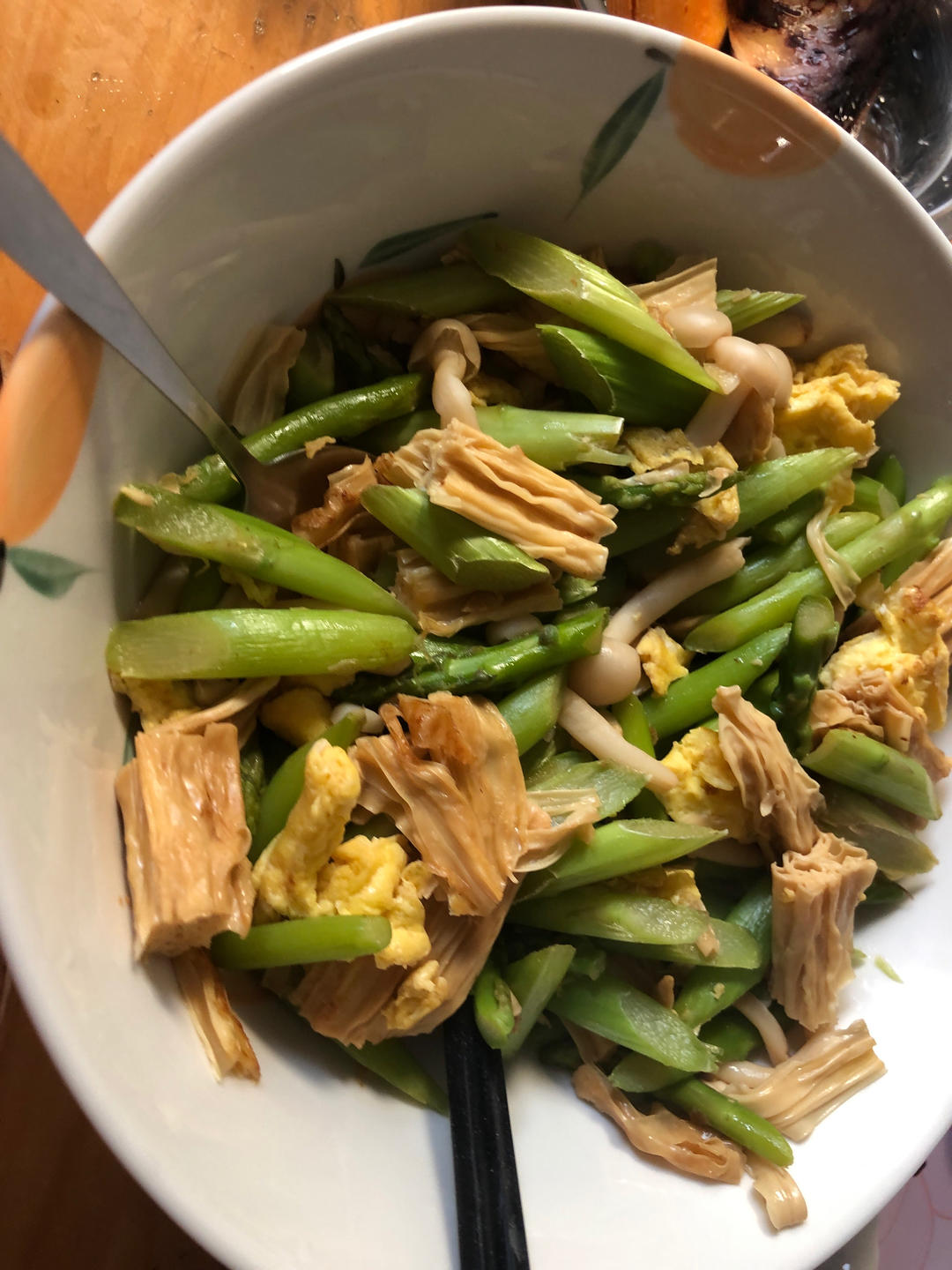 健康低卡家常菜—芦笋炒蛋