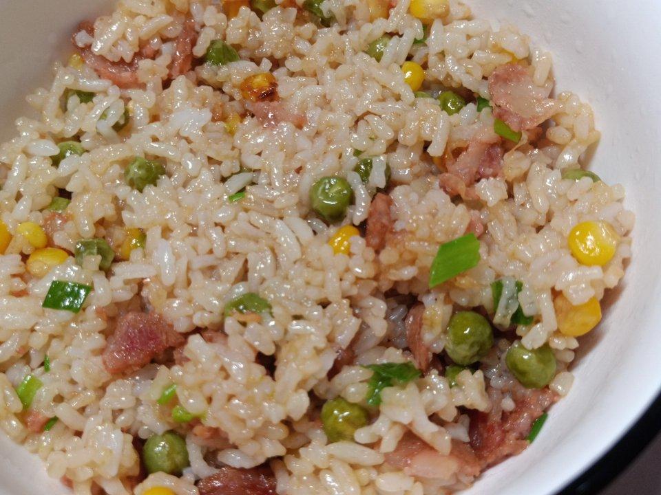 懒人必备～电饭煲腊肠焖饭