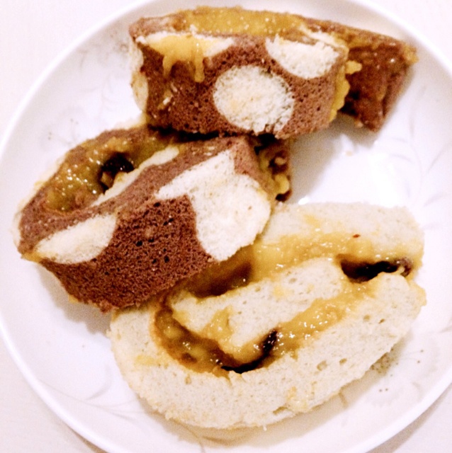 可可奶油波点蛋糕卷