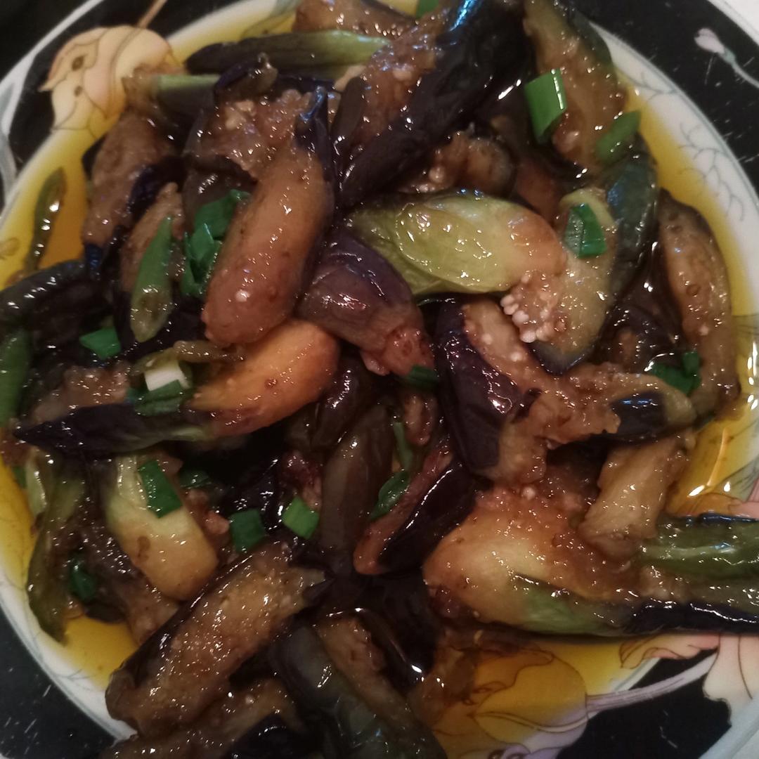 红烧茄子（佐西红柿尖椒）