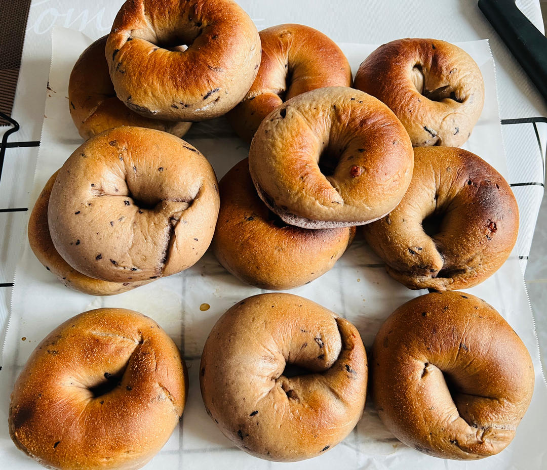 蓝莓贝果Blueberry bagels-附上实作影片