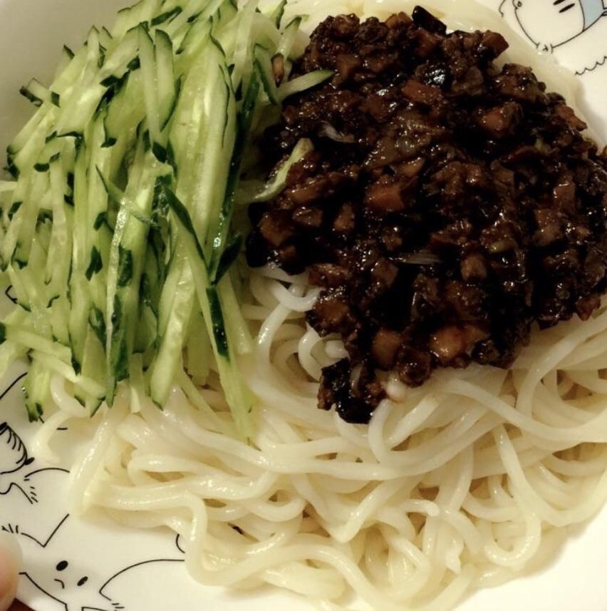 香菇黑猪肉炸酱