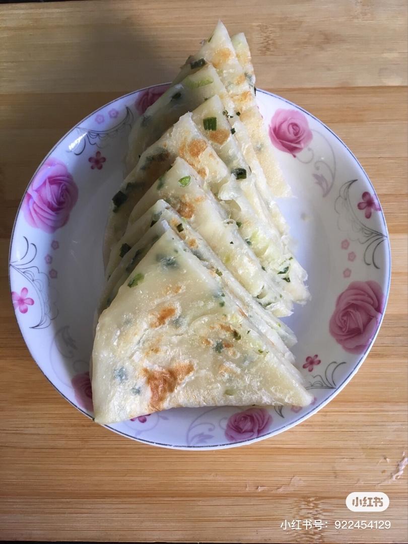 家常鸡蛋葱油饼 凉了也不硬 外酥里软 媲美早餐店 附细节视频详解