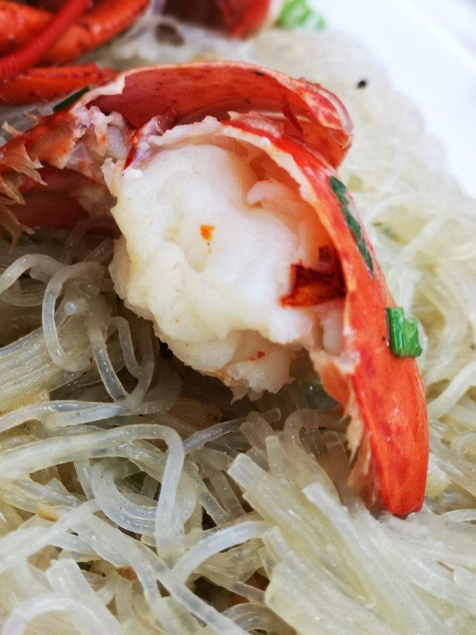 蒜蓉粉丝蒸波士顿龙虾
