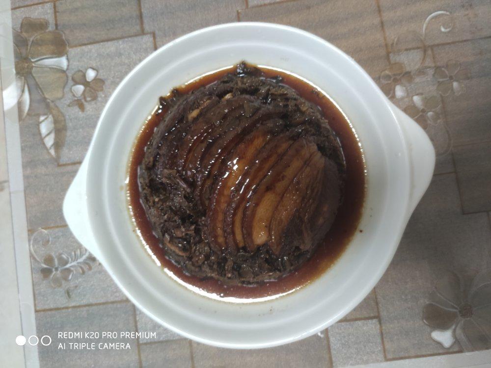 教你在家也可以做的梅菜扣肉，软糯香甜，不油不腻.