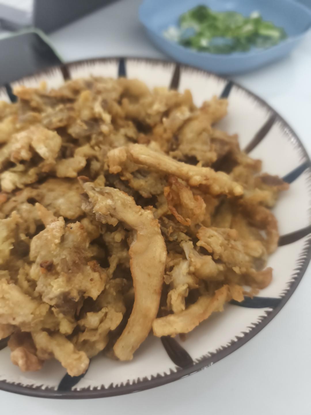 干炸蘑菇的做法，大人小孩都喜欢