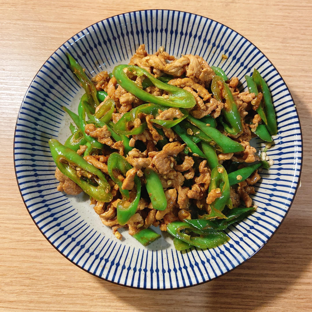 堂妈小厨——辣椒炒肉丝