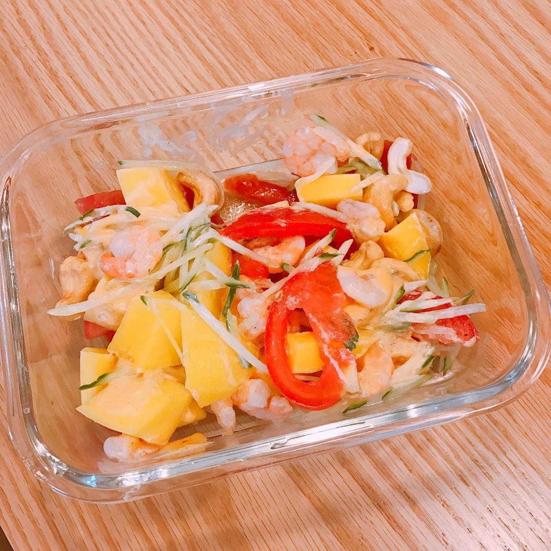 牛油果芒果虾仁沙拉