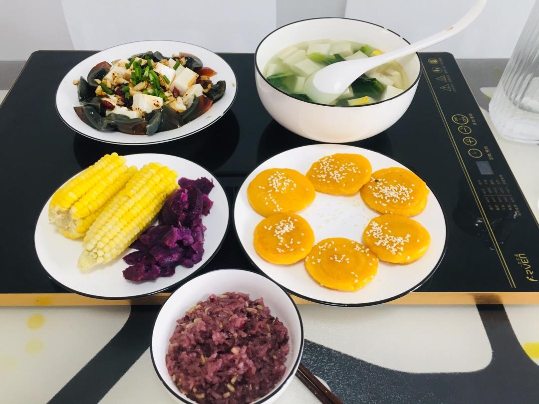 皮蛋拌豆腐