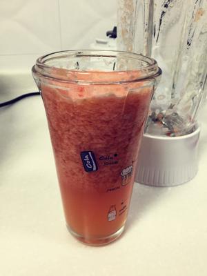 西红柿苏打汽水果汁的做法 步骤3