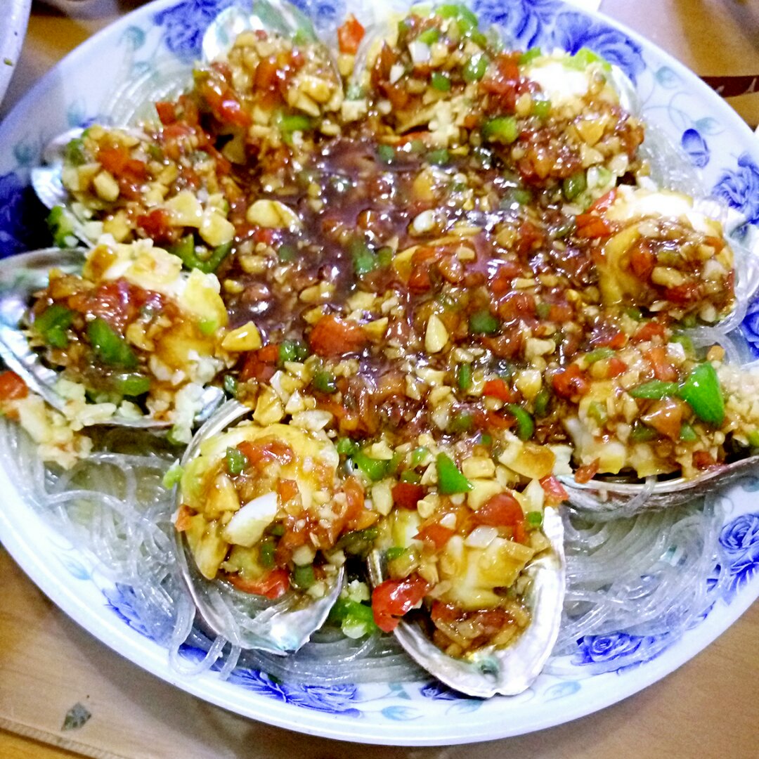 蒜蓉粉丝蒸鲍鱼