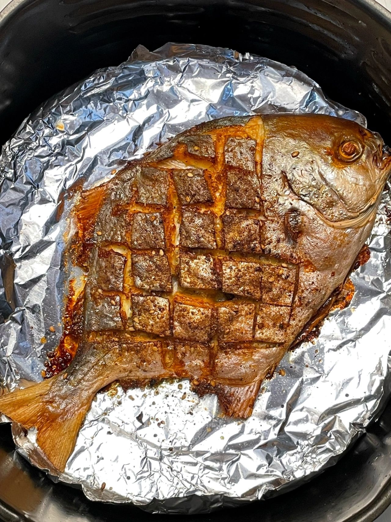 海鲜：烤金鲳鱼
