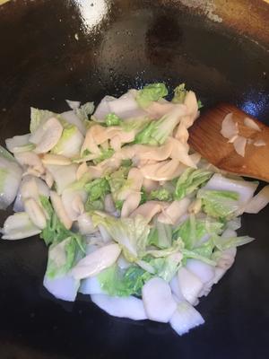 蚝油杏鲍菇炒小白菜的做法 步骤2