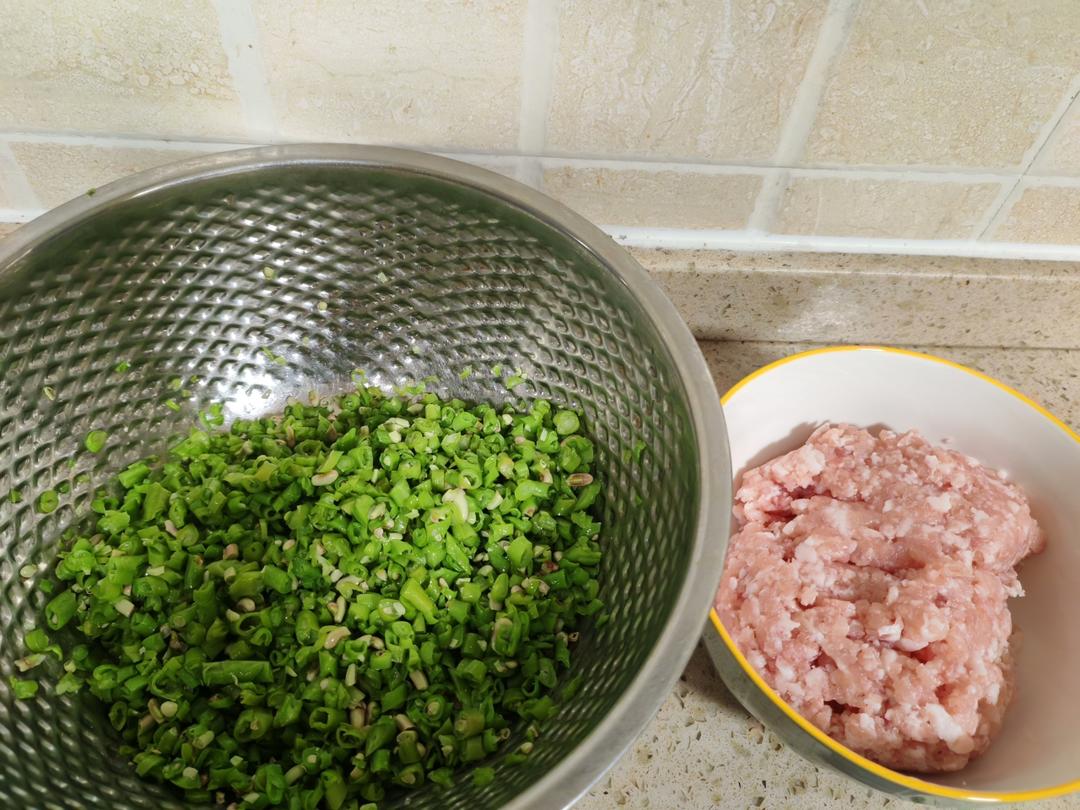 长豆角肉饺子