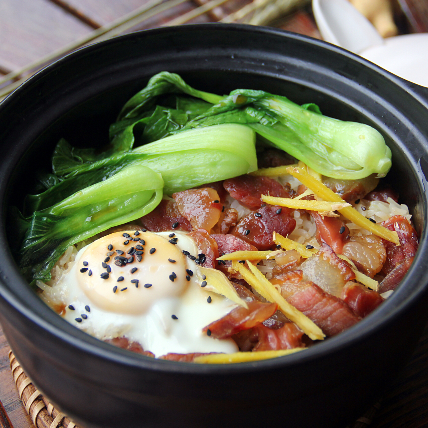 寻找温暖也许你需要的是煲仔饭