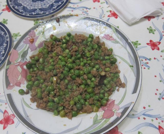 肉末炒豌豆的做法