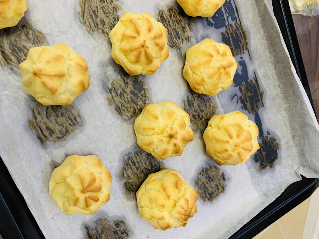 简单易成功的奶油小泡芙做法